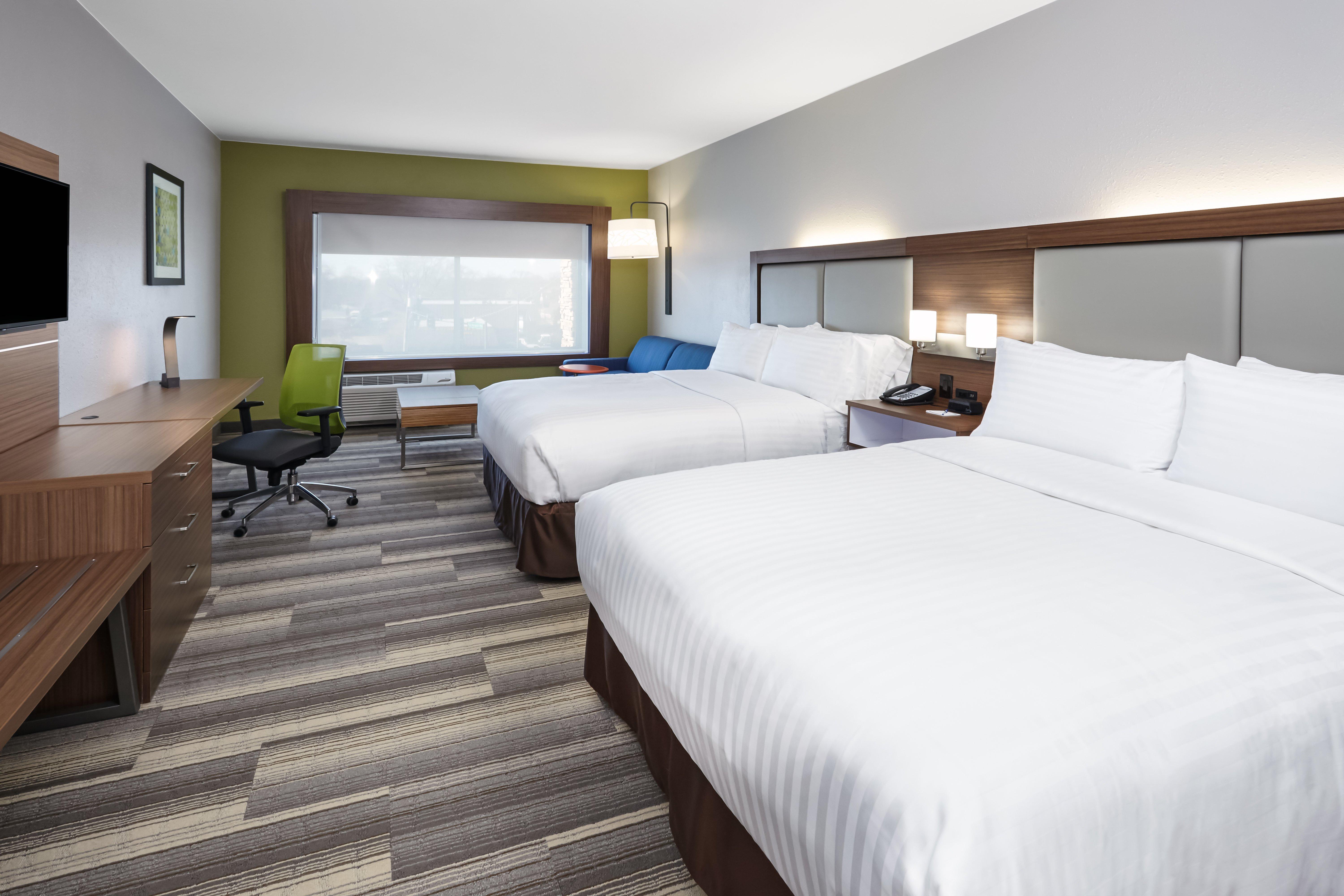 Holiday Inn Express & Suites Chicago North Shore - Niles By Ihg Exterior photo