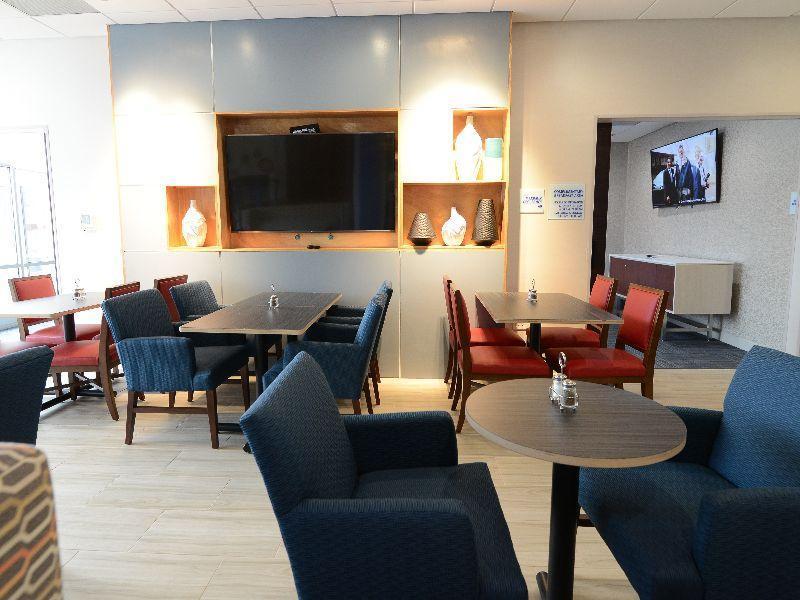 Holiday Inn Express & Suites Chicago North Shore - Niles By Ihg Exterior photo
