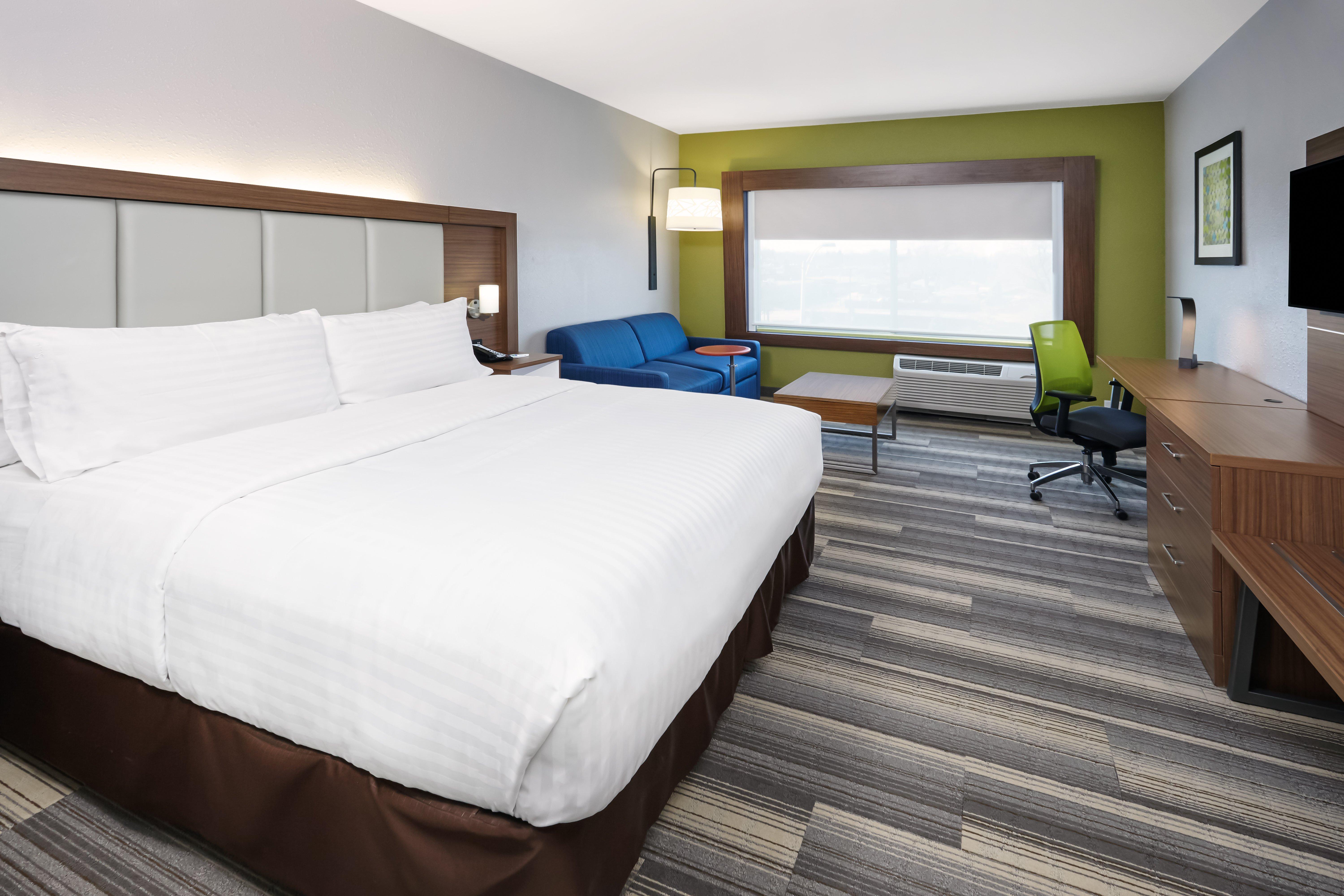 Holiday Inn Express & Suites Chicago North Shore - Niles By Ihg Exterior photo