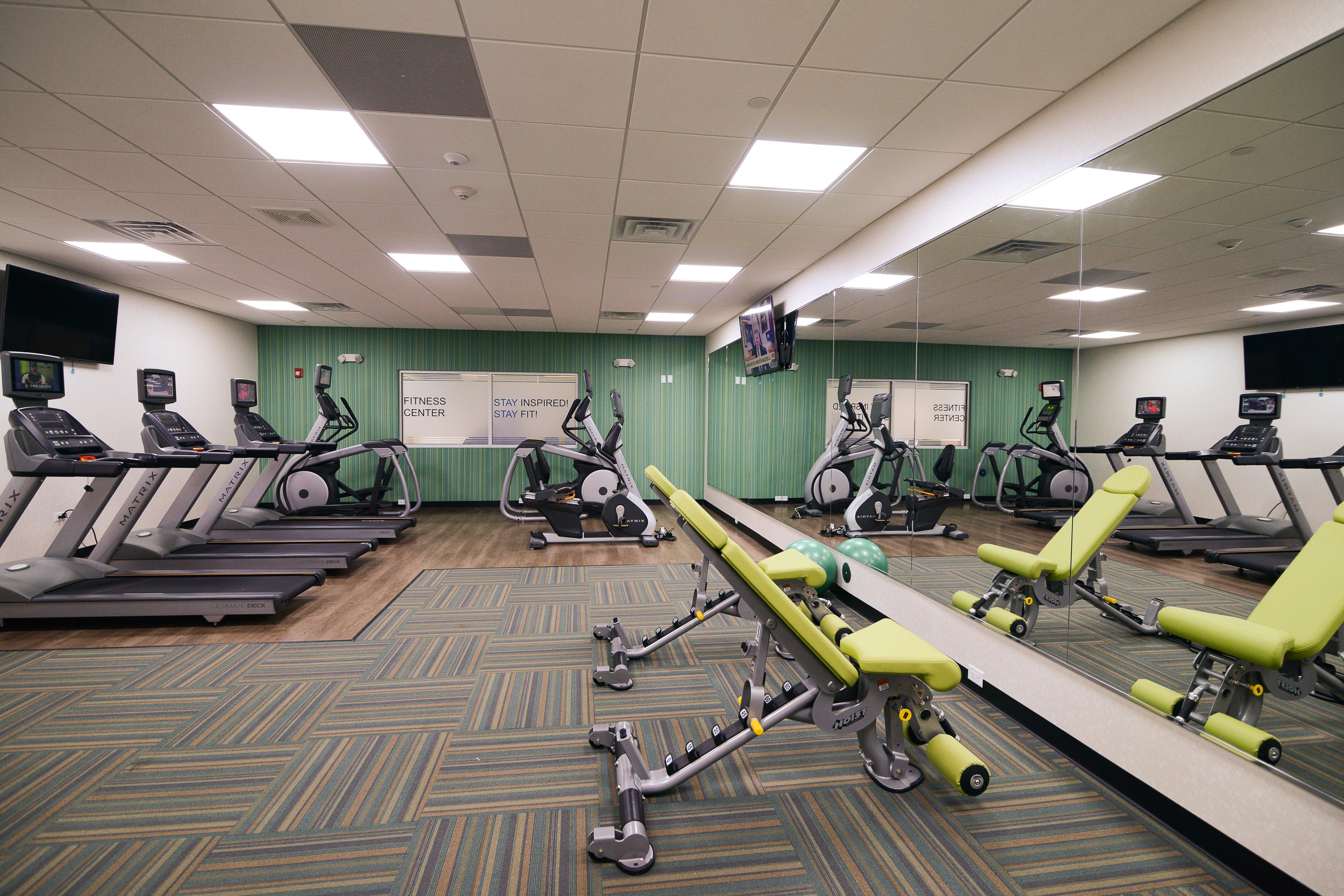 Holiday Inn Express & Suites Chicago North Shore - Niles By Ihg Exterior photo